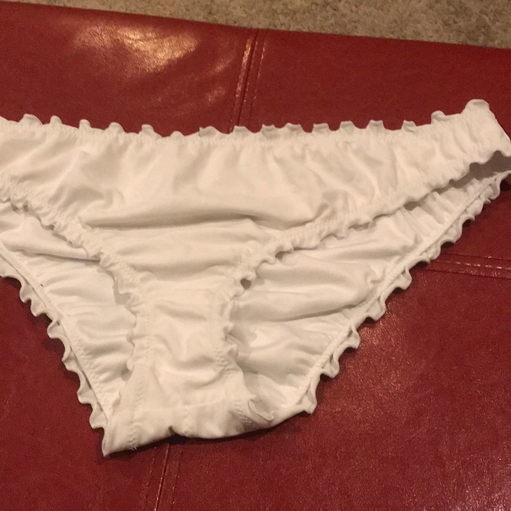 SWIMMIE BOTTOMS!!